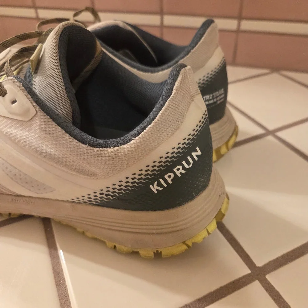 Kiprun TR2 Trail Running Shoes Mens US 9 Beige Yellow 8mm Drop 8931404-1A